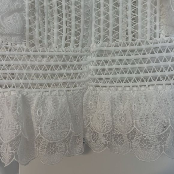 Gracia Sheer Lace Ruffle Arm White Peplum Style Blouse Size Large NWT - Picture 3 of 6